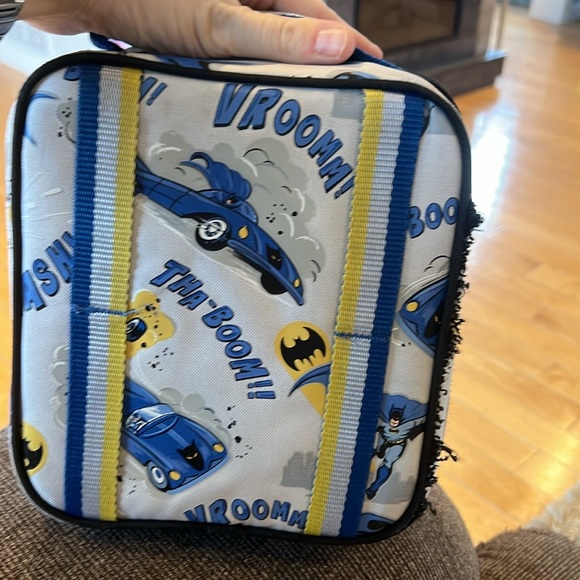 Pottery barn kids Batman glow in dark insulated lunch box - Picture 7 of 9